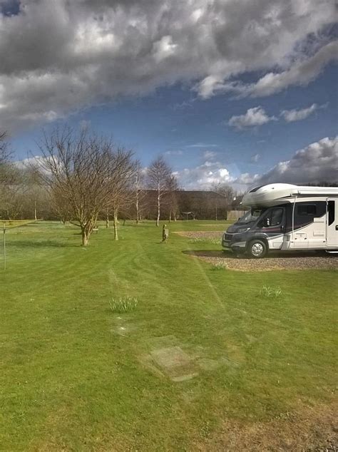 COMMON RIGHT BARNS (Wisbech, England) - Ranch Reviews & Photos ...