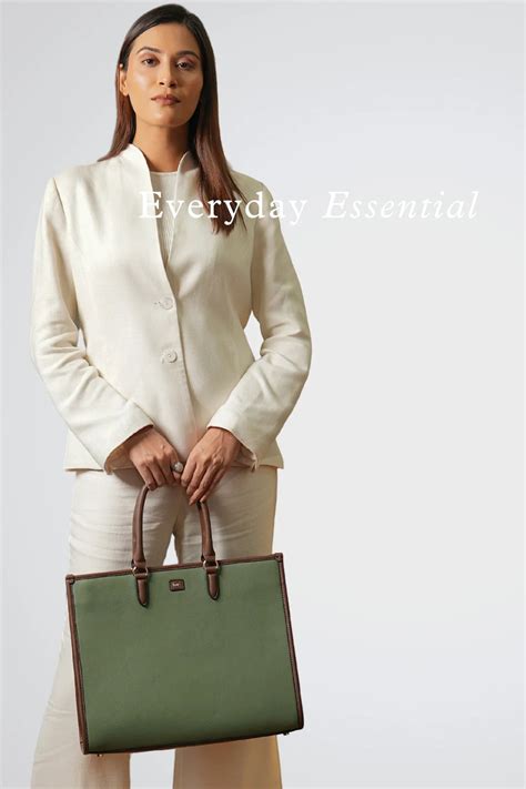 Trendy & Stylish handbag For women online In India | HIE