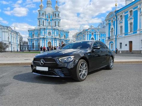 Аренда Mercedes-Benz E 213 New рестайлинг с водителем в С.-Пб