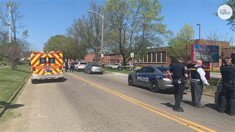 Shooting at Tennessee high school leaves one dead, officer injured