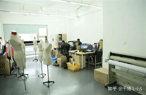 这家制衣厂从深圳搬到紫云，产品销往比亚迪、华为等大企业