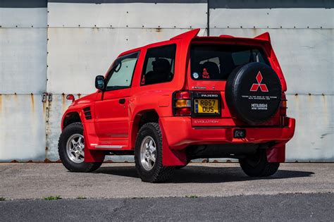 For Sale: A Rare Mitsubishi Pajero Evolution "King of the Desert"