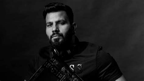 The DJ Who Mixes Bouncy Tunes to Get the Partygoers Grooving: DJ Tarun ...