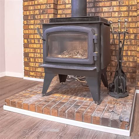 Antique Wood Stove Identification & Value (Expert Guide)