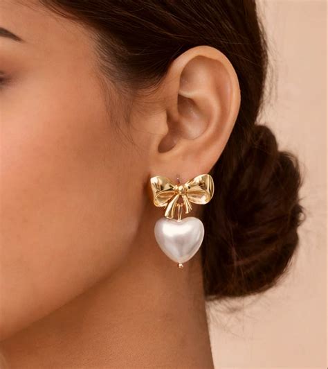 BOWZY HEART EARRINGS – UnfoldSelf