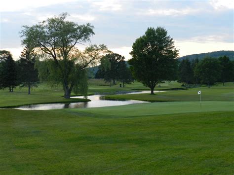 Seven Oaks Golf Club