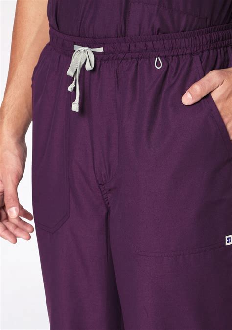 Buy Classic Men's 5-Pocket Active (Wine) Scrub Online – Knya