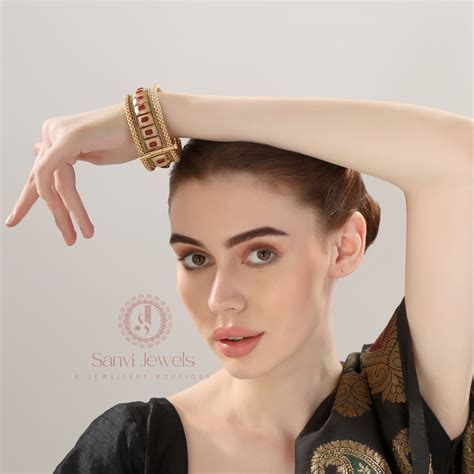 RUBY MATT GOLD LOOK RAJWADI OPENABLE BANGLES – Sanvi Jewels