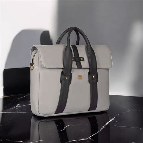 Eminent Explorer Leather Laptop Bag – GBK Bags