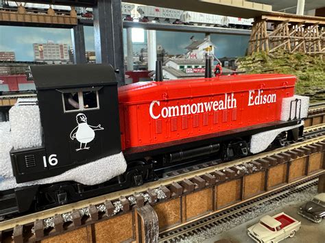 MTH 30-21056-1 - SW1200 Switcher Diesel Engine "Commonwealth Edison ...