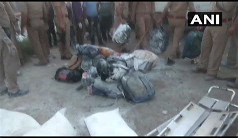 UP: 24 migrant workers killed, scores injured as trucks collide in ...