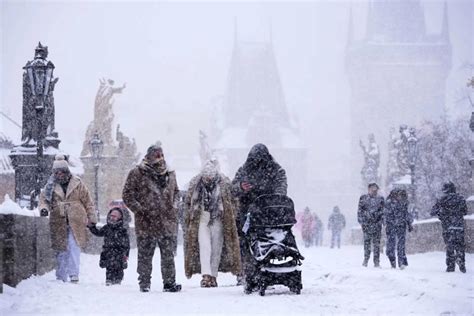 Winter storm health advisory: Doctor shares key safety tips to stay ...