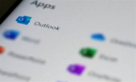 New AI-enabled Outlook app to replace Mail, Calendar apps on Windows 11