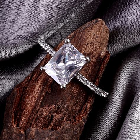 Joseph American Diamond Ring – Shona's Style