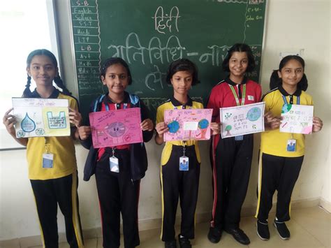 Grade VI Hindi Naara Lekhan Activity