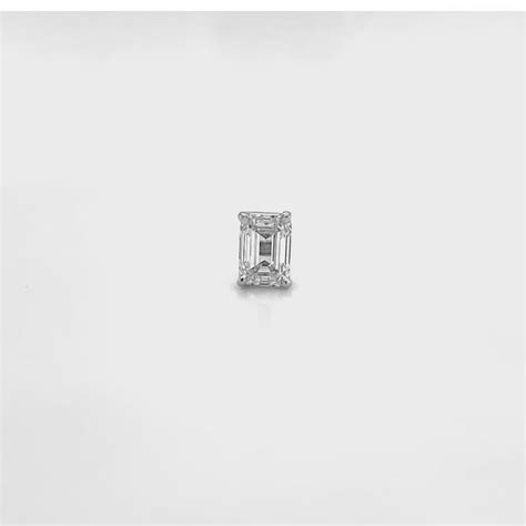 Emerald Cut Diamond Nose Pin | 18kt White Gold Elegance – Diamondtree ...