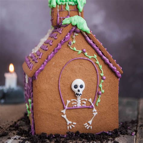 Haunted Gingerbread House Baking Kit | Halloween gingerbread house ...