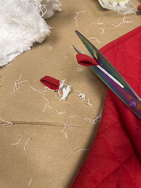 Dollar Tree Using Mittens Craft 的图像结果