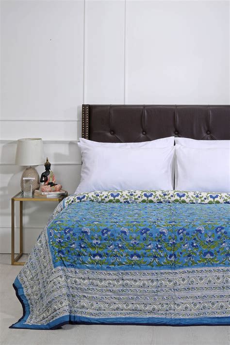 Buy quilts, quilts online, cotton quilts, quilts india, comforters and ...