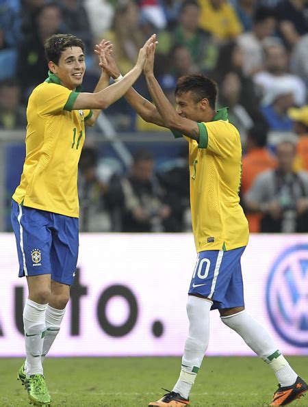 国际足球友谊赛：巴西2-0胜赞比亚[2]- 中国在线