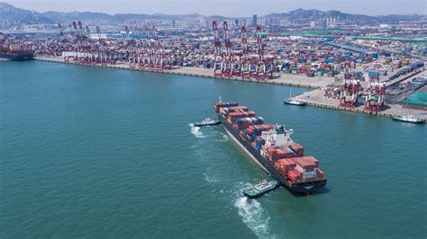 青岛港：从亚洲首个自动化码头到世界纪录的刷新者_连钢_集装箱_全球