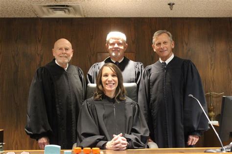 Peters sworn in as Municipal Court Judge | News | circlevilleherald.com