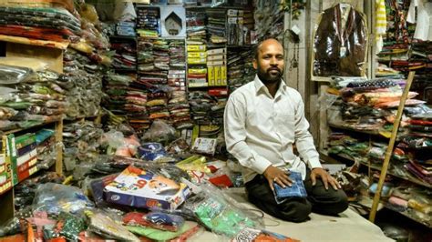 Business Far from Flourishing, Say Street Cloth Vendors of Bihar ...
