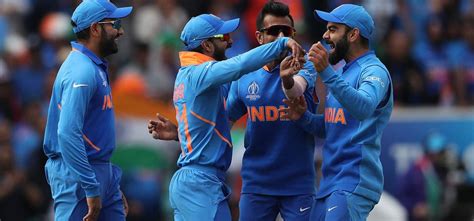Aggressive Player, Benevolent Man Virat Kohli Sets Example For ...