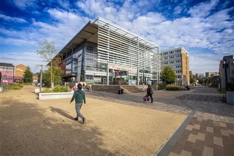 De Montfort University: Admission 2026, Ranking, Courses, Acceptance Rate
