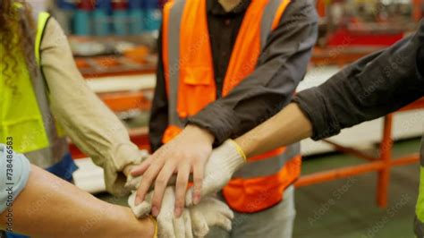 All Hands in Teamwork 的图像结果