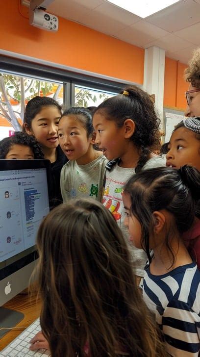 Kids Using Computers 的图像结果