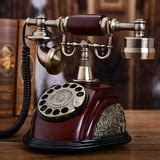 Old-Fashioned Phone 的图像结果