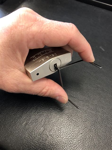 Gerber Lock Picking Tutorial 的图像结果