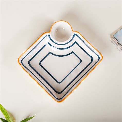 Chip and Dip Plate Nitori Online - Premium Section Plate | Nestasia