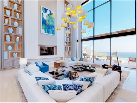 Decorate a double-height living room