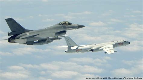 Taiwan scrambles fighter jets to monitor Chinese bombers | News | DW ...
