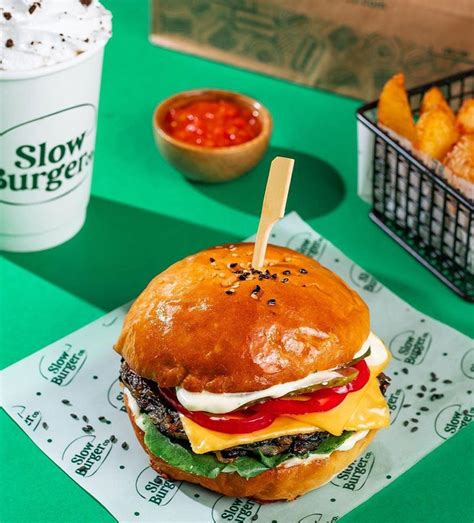 14 places to have the best burgers in Mumbai | GQ India