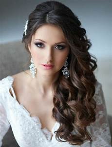Side Swept Curls Hairstyle by 34 Side Swept Hairstyles You Should Try Side Swept Curls Hairstyle