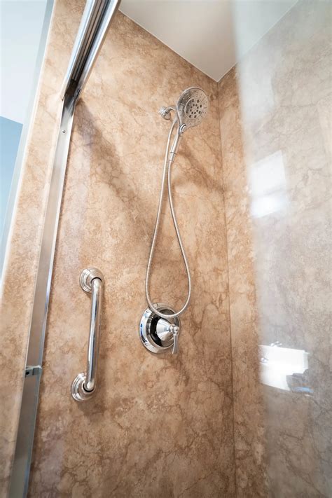 Walk-In Shower Replacement 的图像结果