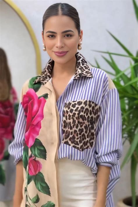 Bold Mixed Printed Fashion Shirt – Navvi.in