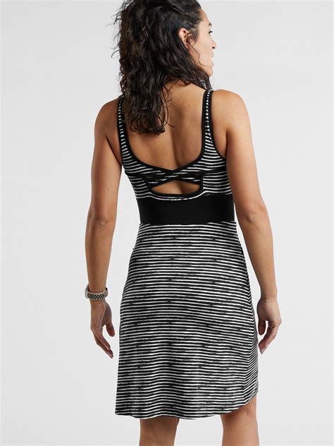 Built In Bra Dress Connelly Painted Stripe | Title Nine