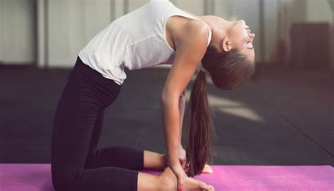 कई लोगों के तकलीफ का कारण हैं स्लिप डिस्क, राहत पाने के लिए करें ये 6 ...