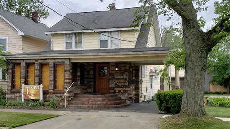 Potti & Marc F. Burr Funeral Home Fairport Harbor, Ohio - Stoltz Memorials