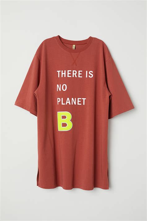 Text-print T-shirt dress - Rust red/Planet B - Ladies | H&M IN