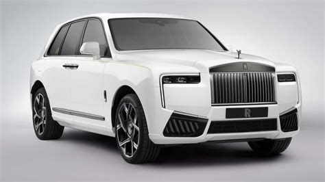 Rolls-Royce Cullinan restyling, si aggiorna per restare al top