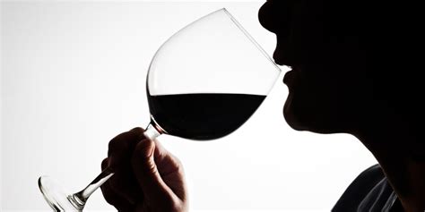 These six exercise habits could be increasing your risk of injury, according to a sports medicine ex Background