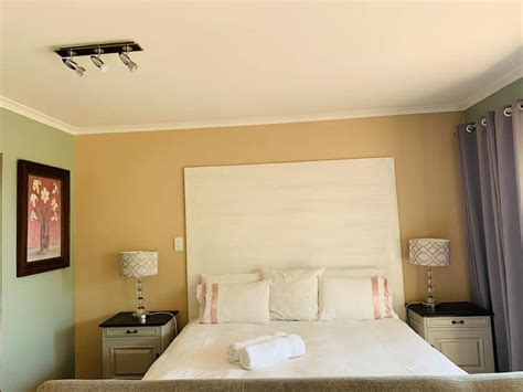 Tsitsing Holiday Rentals & Homes - North West, South Africa | Airbnb