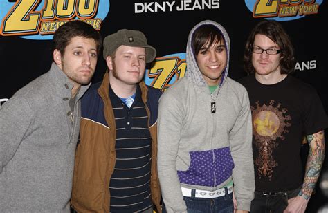 8 Emo Music Videos From the Ealy '00s That Totally Captured Your Moody ...