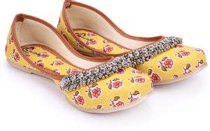 The Desi Dulhan Ghungroo Printed Mojaris Jutis For Women - Buy The Desi ...