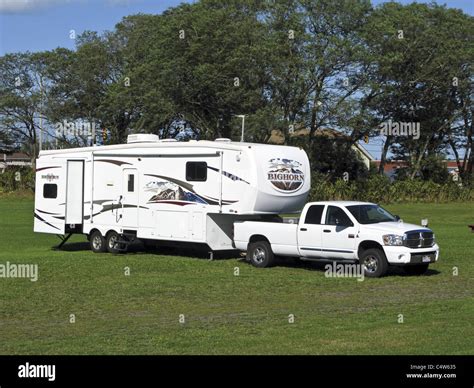 Fifth wheel truck hi-res stock photography and images - Alamy